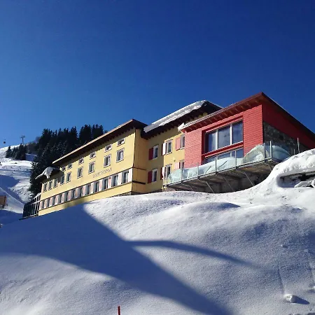 Alte Sektion Und Alpenblick Hotel *