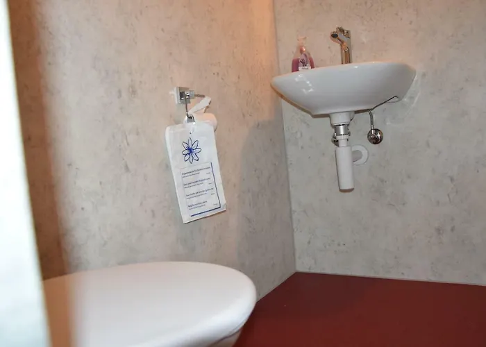 Alte Sektion Und Alpenblick Hotel *