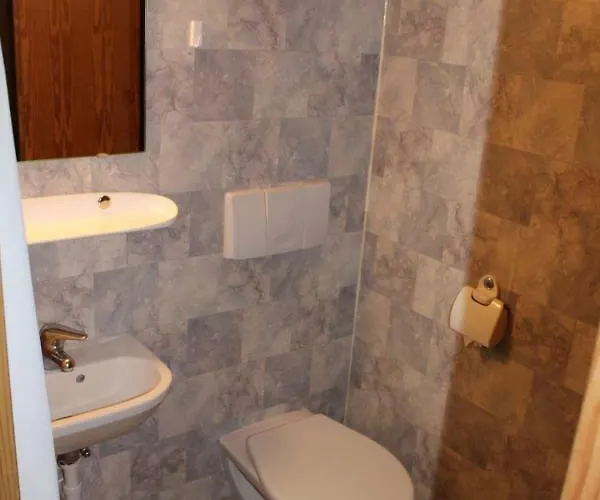 Alte Sektion Und Alpenblick מלון פלומס